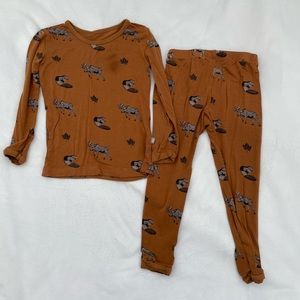 Kyte Baby pajama set Canadian print 2T